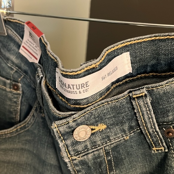 Levi Strauss, 34 x 30, premium flex jeans, relaxed fit - Picture 5 of 7